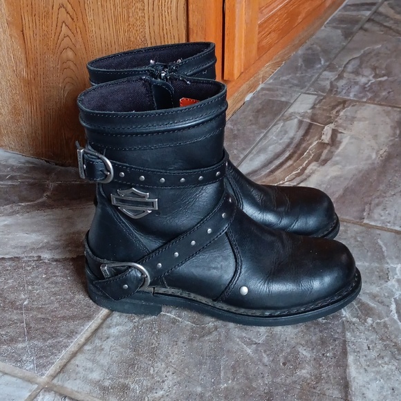 Ladies Harley Davidson Genuine Leather Boots With Studs and Straps Black Sz. 6 - Picture 3 of 5